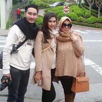 belum-bisa-lepas-dari-ibunda-syahnaz-sadiqah-ajak-amy-qanita-bulan-madu-ke-amerika