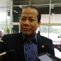 dianggap-buat-gaduh-dpr-minta-bawaslu-harus-semprit-lembaga-lembaga-survei