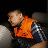 mantan-anggota-dpr-dari-golkar-menyesal-terima-suap--saya-menyesal-yang-mulia