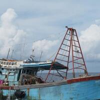 bakamla-ri-tangkap-dua-kapal-pencuri-ikan-asal-vietnam-di-perairan-natuna