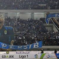 tahu-bobotoh-tak-bisa-datang-ke-sugbk-pelatih-persib-bidik-kemenangan-di-jakarta