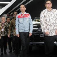 presiden-jokowi-saksikan-langsung-ekspor-perdana-xpander