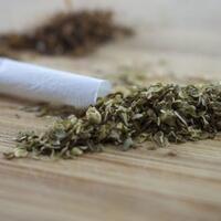 kepergok-mau-curi-helm-2-pemuda-di-bandara-soetta-ini-juga-ketahuan-bawa-ganja