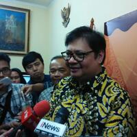 airlangga-mengakui-ada-arahan-untuk-mendampingi-jokowi