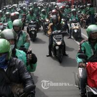 insentif-jor-joran-kepada-mitra-ojek-online-rusak-persaingan-usaha