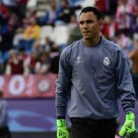 kocak-kiper-real-madrid-bikin-kesalahan-fan-manchester-united-yang-ketar-ketir