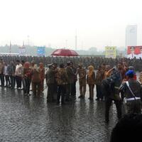 satpol-pp-unjuk-kebolehan-di-depan-anies-sandi