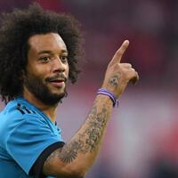 tendangan-geledek-marcello-samakan-posisi-di-babak-1-munchen-1-real-madrid-1