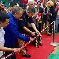 resmikan-bantuan-sumur-bor-di-penajam-ihwan-ajak-menteri-jonan