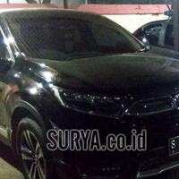 kpk-sita-mobil-mewah-milik-bupati-mojokerto-mustofa-kamal-pasa