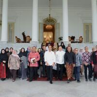 jokowi-industri-busana-muslim-indonesia-mampu-bersaing-di-level-internasional