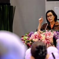 menteri-sri-minta-masyarakat-tenang-hadapi-gejolak-rupiah
