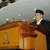 ketua-dpr-ingatkan-rupiah-harus-segera-stabil-jelang-ramadan-dan-lebaran