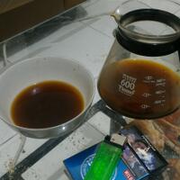 mengenal-pribadi-seseorang-dari-kebiasaan-dia--memilih-cangkir--kopinya