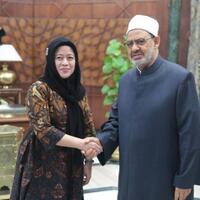 menko-pmk-bahas-kurikulum-islam-moderat-bersama-grand-sheikh-al-azhar