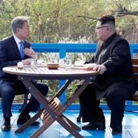 kim-jong-un-kepada-moon-saya-akan-pastikan-anda-bisa-tidur-nyenyak-sekarang