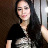 lihat-bentuk-tubuh-asli-gracia-indri-di-video-ini-buat-tak-percaya