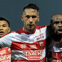 borneo-fc-vs-madura-united-gol-greg-nwokolo-bawa-tim-tamu-unggul-babak-pertama