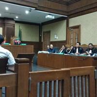 tanya-ke-hilman-pengacara-fredrich-anda-tahu-kecelakaan-di-depan-rumah-siapa