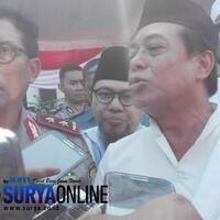 perangi-miras-hingga-produsennya-polda-jatim-dapat-acungan-jempol-dari-ulama-dan-tni