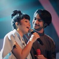 suara-reza-rahadian-saat-duet-dengan-yura-yunita-buat-ribuan-netizen-baper