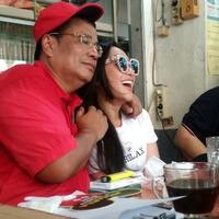 didatangi-tentara-hotman-paris-tetap-santai-peluk-ponakan-inul-daratista