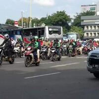 bubar-acara--untukmu-indonesia--arus-lalu-lintas-di-tugu-tani-macet-total