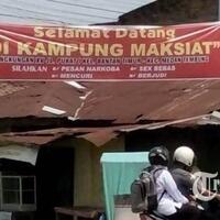 heboh-spanduk--selamat-datang-di-kampung-maksiat--warga-tidak-terima