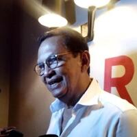 roy-marten-ingin-jadi-bapak-yang-liar-dan-sedikit-gila