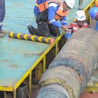 tumpahan-minyak-di-teluk-balikpapan-mencapai-44-ribu-barel