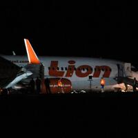 evakuasi-lion-air-di-bandara-djalaludin-tersendat