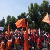 buruh-tuntut-pengghapusan-pp-78