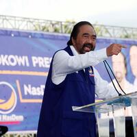 surya-paloh-miris-fenomena-gerakan-massa-berkaus