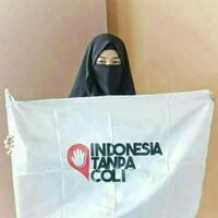 tepuk-pantat-perempuan-pelari-warga-siap-minta-maaf