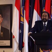 surya-paloh-ingatkan-bahaya-demokrasi-fotokopi