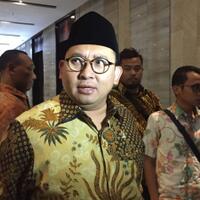 fadli-zon-lebih-baik-parpol-koalisi-jokowi-bertemu-di-restoran-padang