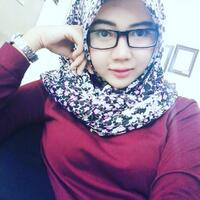 kegilaan-designer-fashion-menciptakan--wild-thang--jeans-terbuka-bagi-wanita