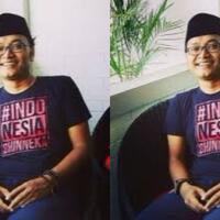 aksi-115romli-sindir-yang-pernah-foto-bareng-trump-luar-biasa-acara-dia-cuci-tangan