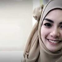 nikita-mirzani-imbau-netizen-jangan-share-foto-ledakan-bom-di-surabaya