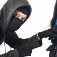 pencuri-ini-cat-wajahnya-jadi-hijau-biar-gak-ketahuan