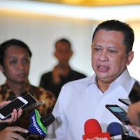 ketua-dpr-minta-polisi-tindak-ormas-peminta-thr