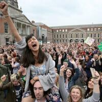 gila--aborsi-akan-dilegalkan-di-irlandia