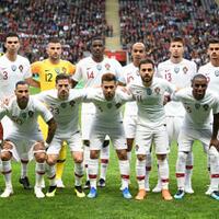 trik-kiper-tunisia-berbuka-puasa-di-tengah-laga