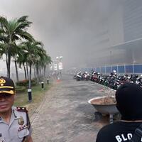 gedung-di-area-prj-terbakar