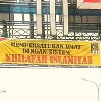 bikin-warga-resah-spanduk-seruan-khilafah-di-kawasan-bsd-dicopot