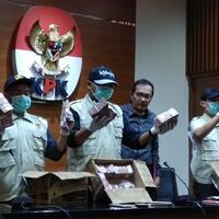 kpk-sita-rp25-miliar-dalam-ott-di-blitar-tulungagung