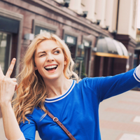 alasan-cewek-sering-selfie