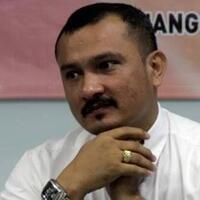 golkar-yang--kupingnya--tipis-suka-marah-marah-dan-curhat