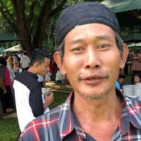 demi-bersalaman-dengan-jokowi-ujang-jalan-kaki-dua-hari-dari-sukabumi