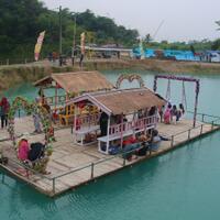 menikmati-keindahan-alam-di-telaga-biru-cigaru-tangerang